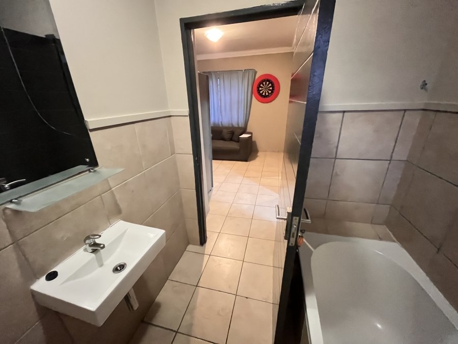 2 Bedroom Property for Sale in Belhar Western Cape